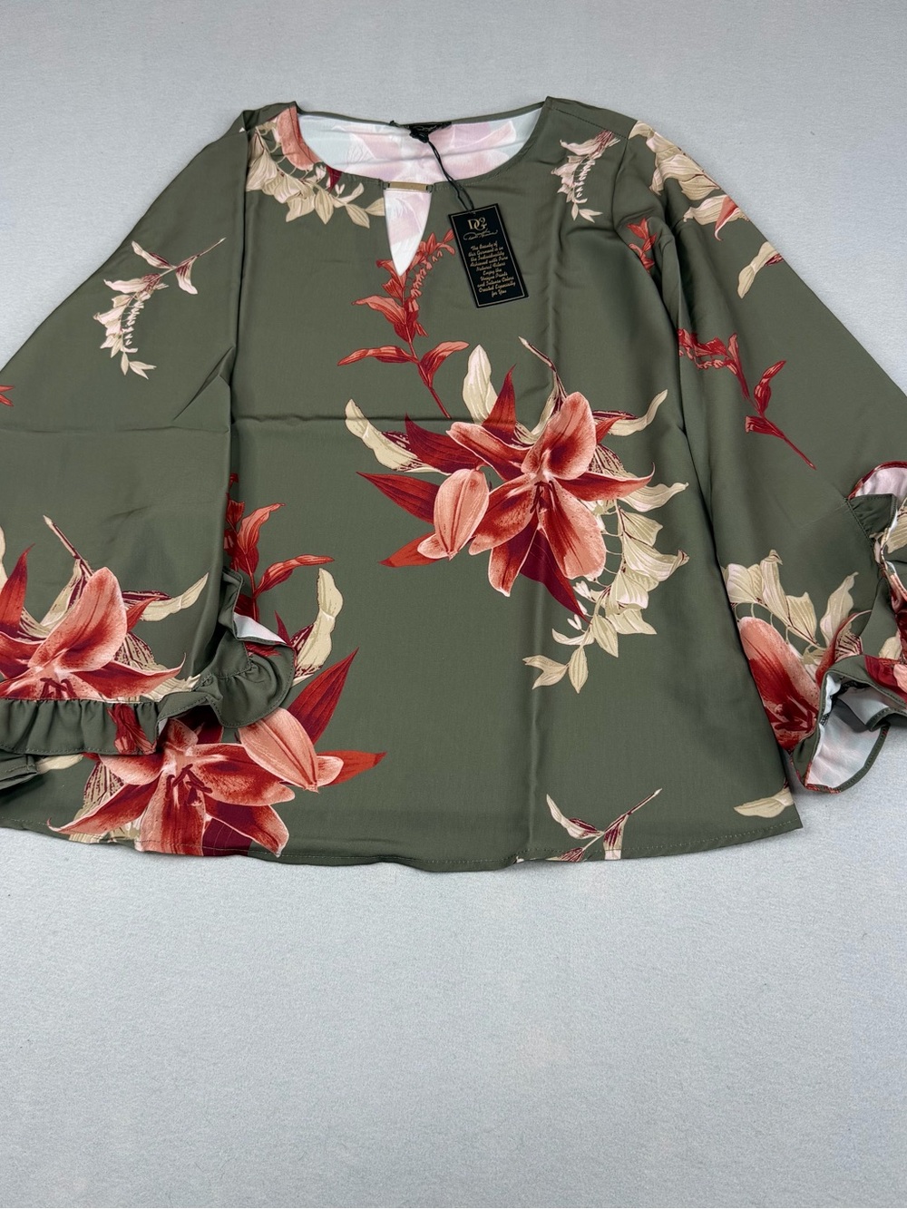 DG2 Diane Gilman Floral Bell Sleeve Blouse Womens M Olive Boho NWT